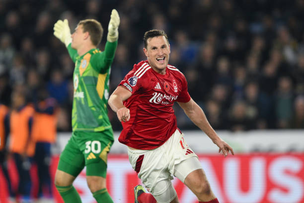 也在战术上 也在战术上