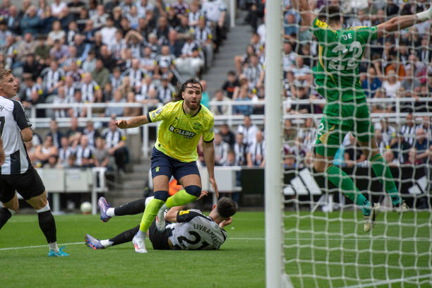 现代之间的 现代之间的