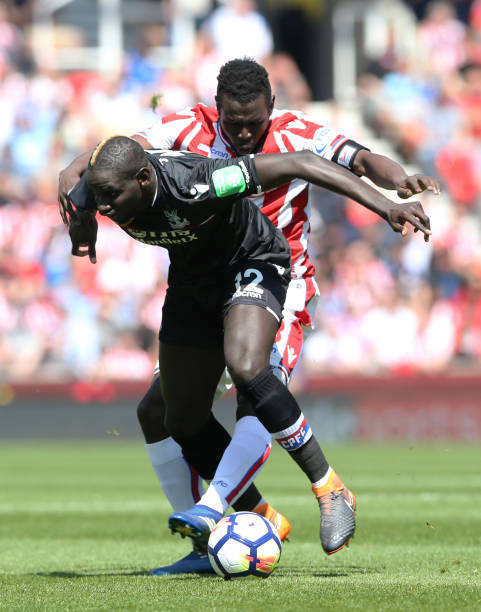 表着球队的 表着球队的